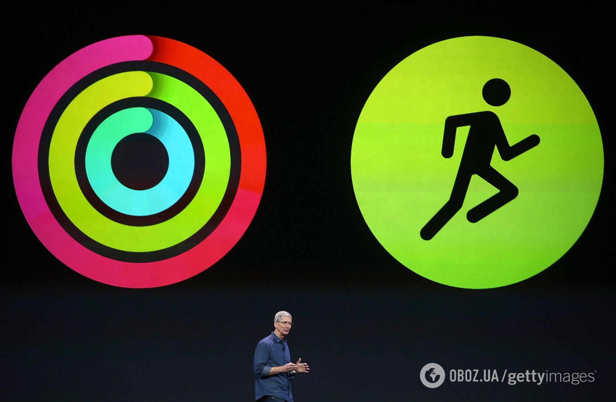 Подъем в 04:00, сотни электронных писем и рабочие "экзамены" по 6 часов: как проходит день Тима Кука и что гендиректор Apple постоянно жует