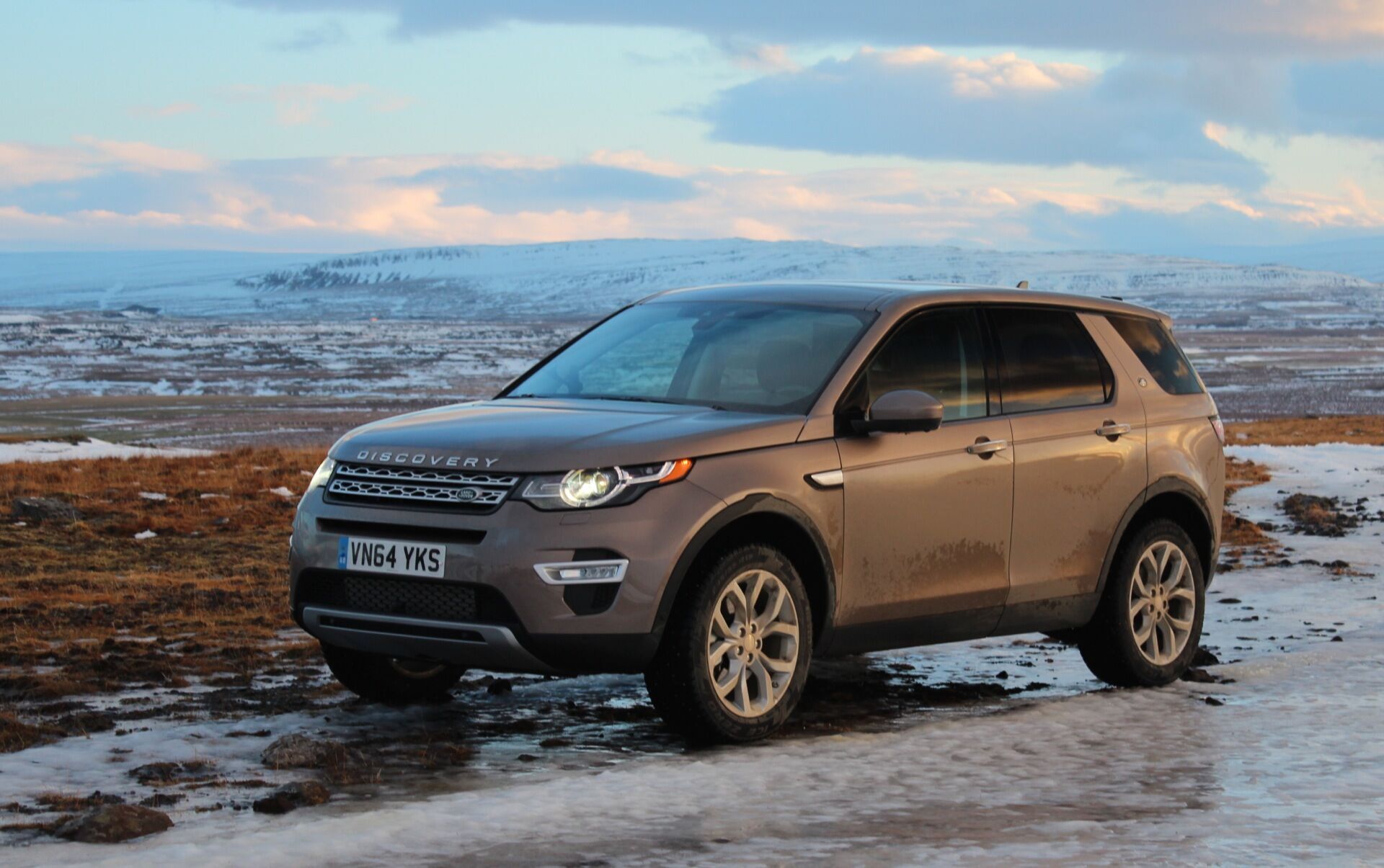 Как выглядит Land Rover Discovery Sport 2016