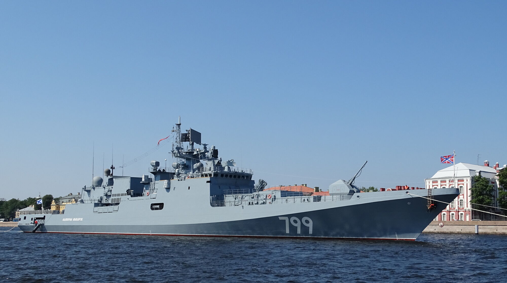 Росія вивела у Чорне море кораблі з сумарним залпом 16 "Калібрів": подробиці