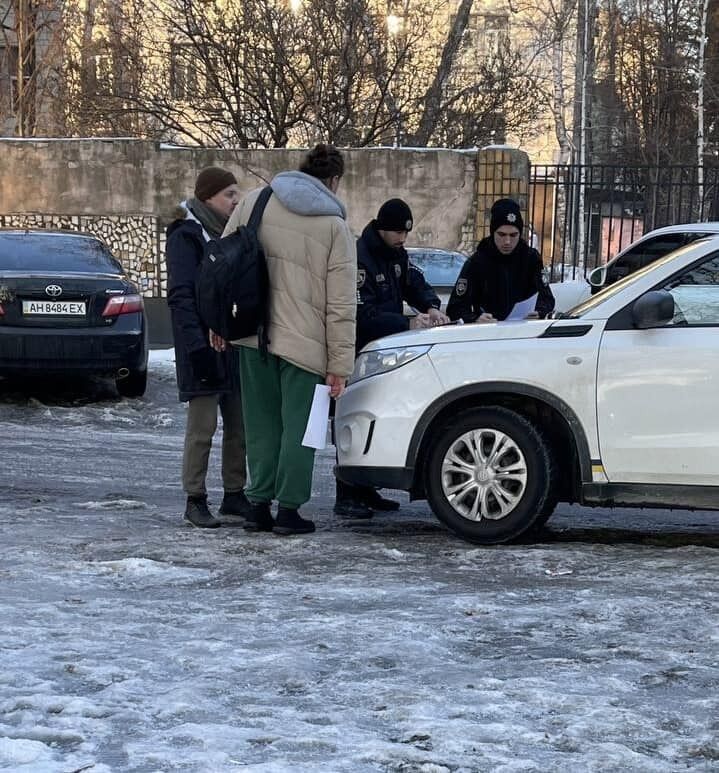 В Днепре избили актера Николая Лемешко, были угрозы "прострелить колено": что говорит полиция и директор театра, обвиняемый в инциденте