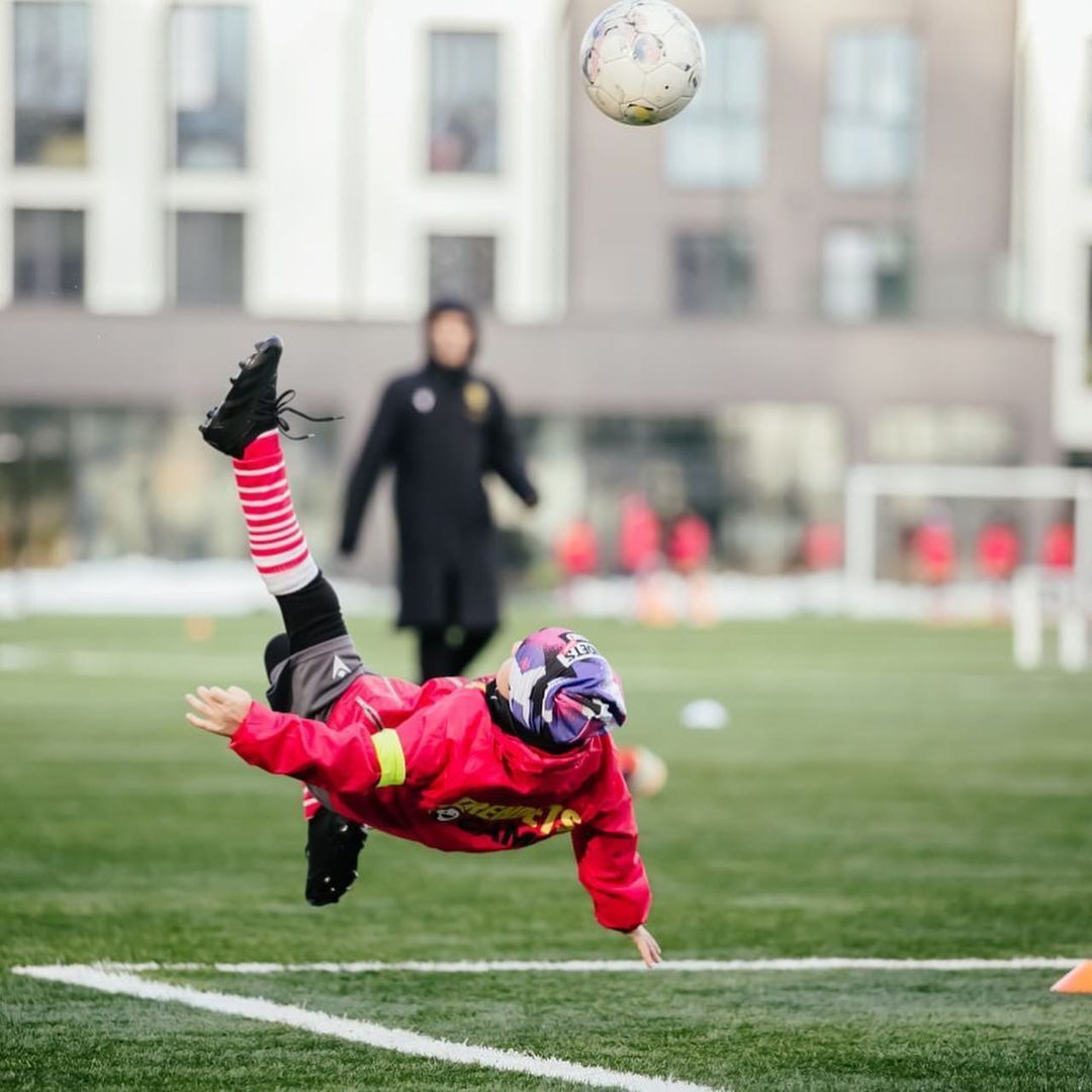 "За наших малих вони відповідатимуть дуже довго": відео, як українські діти ховаються від ракет РФ, викликало гнів у мережі