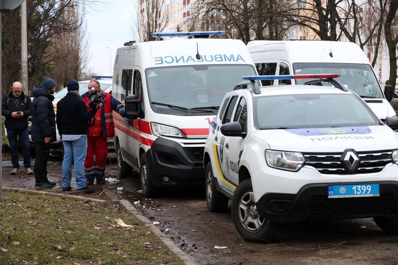 На Київщині внаслідок ворожої атаки загинуло подружжя, серед постраждалих – дитина. Фото і подробиці