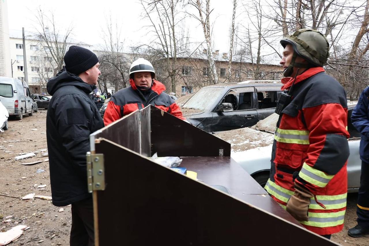 На Киевщине в результате вражеской атаки погибли супруги, среди пострадавших – ребенок. Фото и подробности