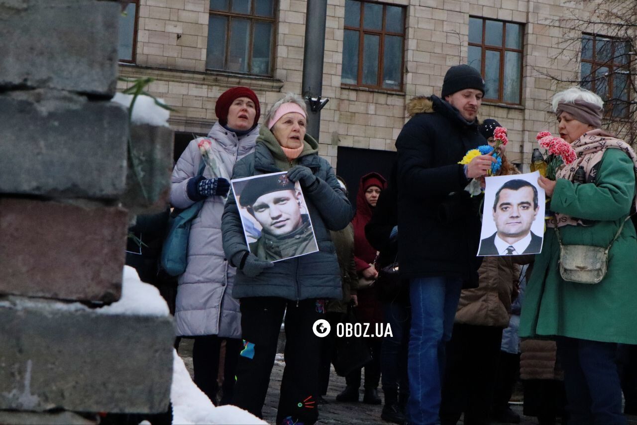 З портретами, квітами і лампадками: у Києві вшанували память перших загиблих Героїв Небесної сотні. Фото і відео