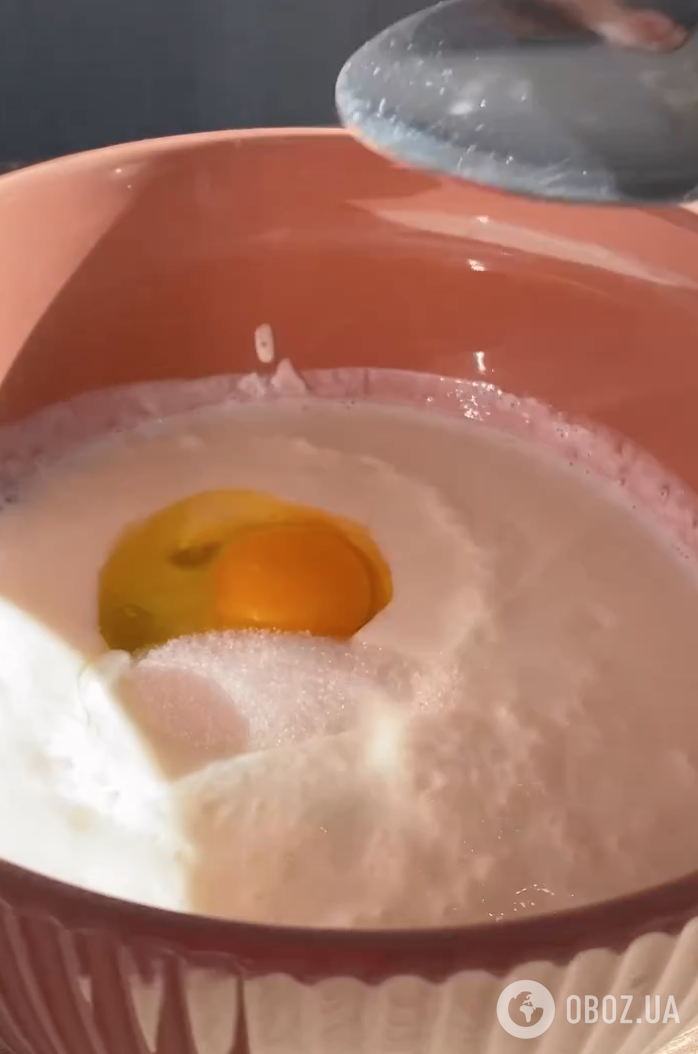 Кефір з яйцями для оладок