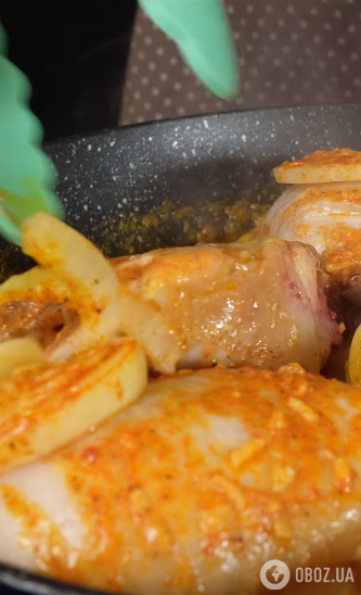 Нежнейшие куриные бедра: вкусное блюдо в необычном маринаде