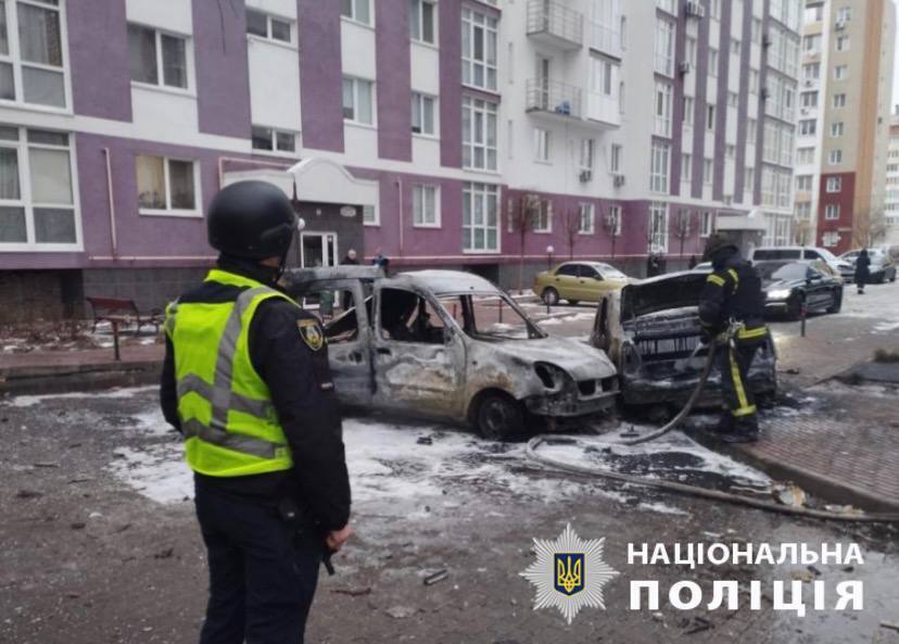 Пошкоджено житлові будинки і є постраждалі: у КОВА розповіли про наслідки ракетної атаки на Київщині. Фото і відео