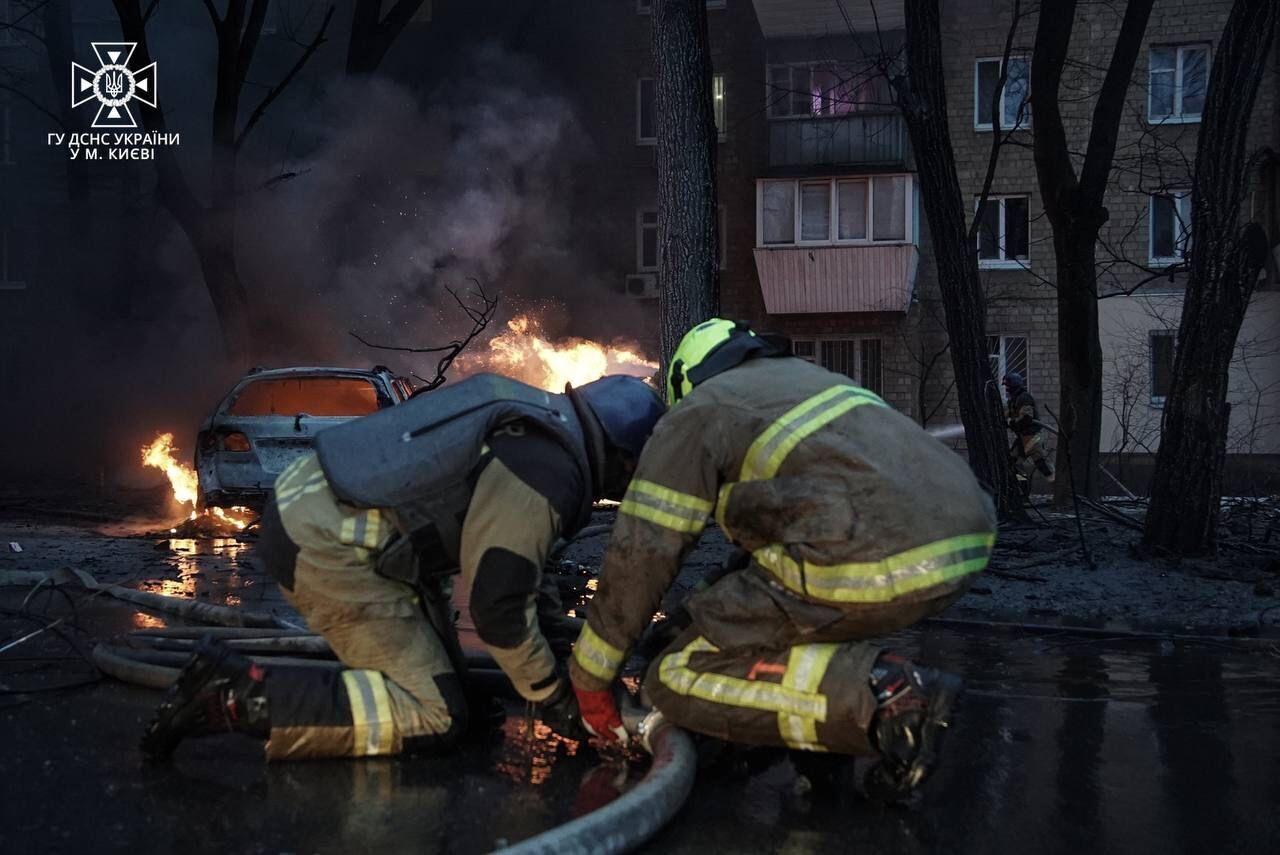 Пошкоджено 28 об'єктів, понад 20 постраждалих: у Києві завершили рятувальну операцію після ракетного удару. Фото і відео