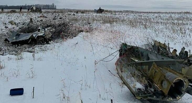 В Белгородской области упал военный самолет Ил-76, фото с места вызвали вопросы: что не так. Фото и видео