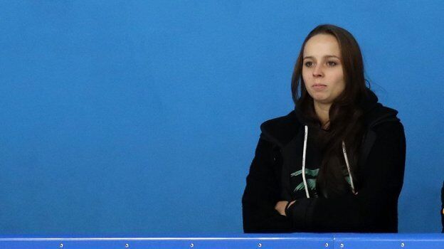 Чемпіонку Москви з фігурного катання впустили головою об лід під час виступу. Відео