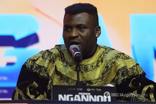 "Должен встать на колени и целовать мне ноги": Фьюри сделал резонансное заявление о бое Джошуа – Нганну