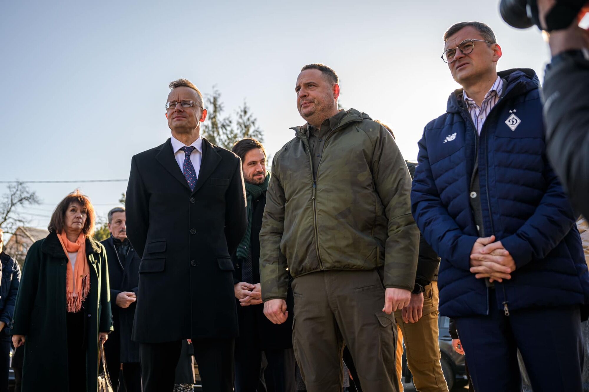 Представители Украины и Венгрии на кладбище Кальвария. 29 января 2024 года