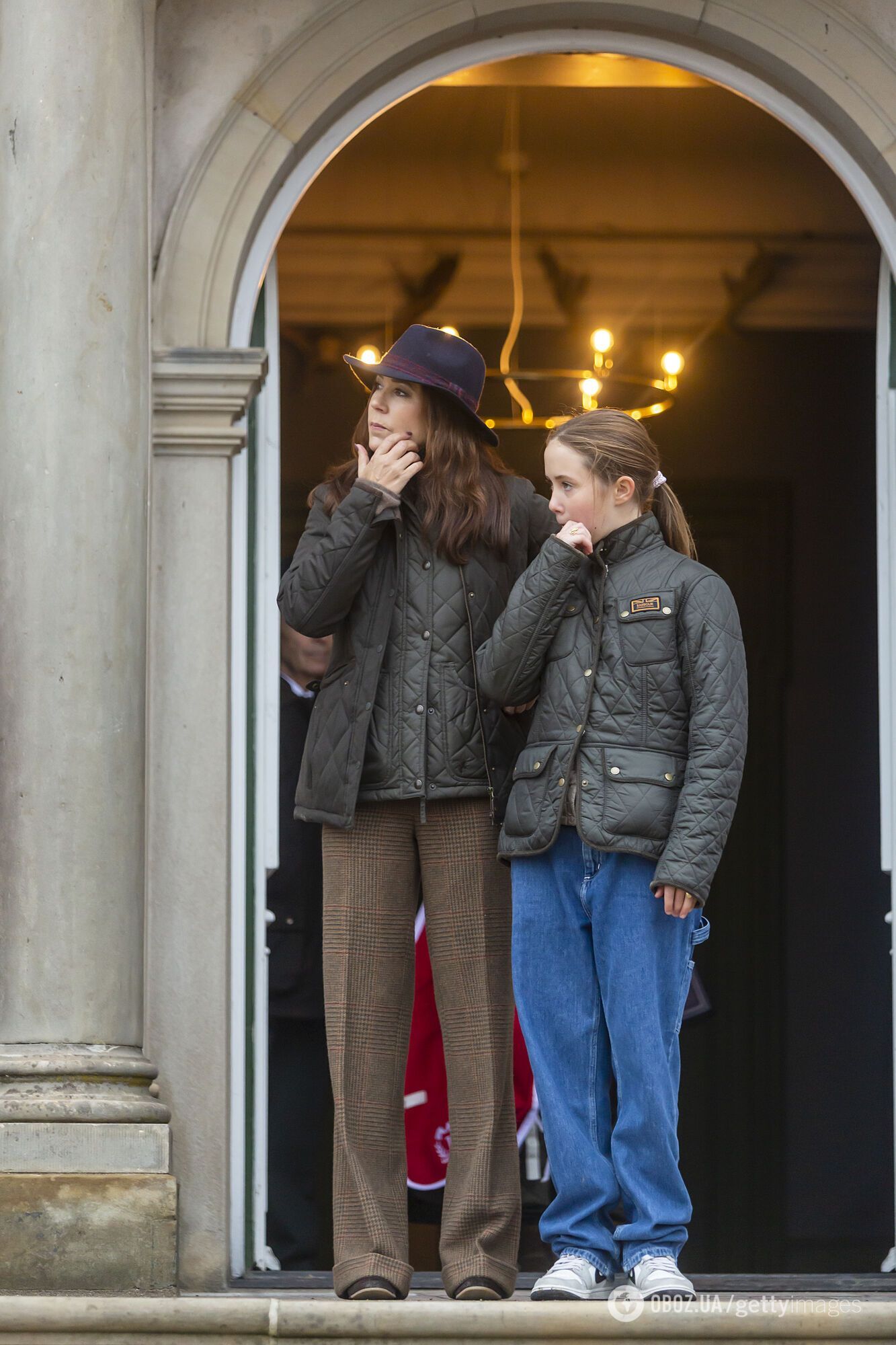 Маленькі модниці. Принцеси Шарлотта, Габріелла і Жозефіна показали, як мати не менш стильний вигляд, ніж у їхніх мам