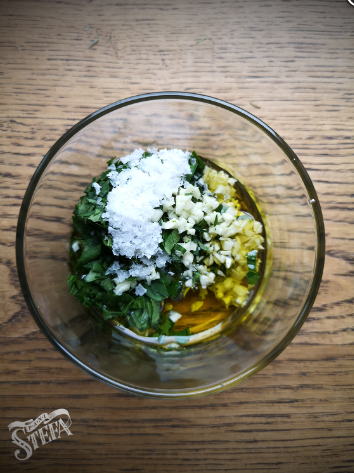 Крижівка замість ''Пелюстки'': неймовірно смачний стародавній рецепт квашеної капусти