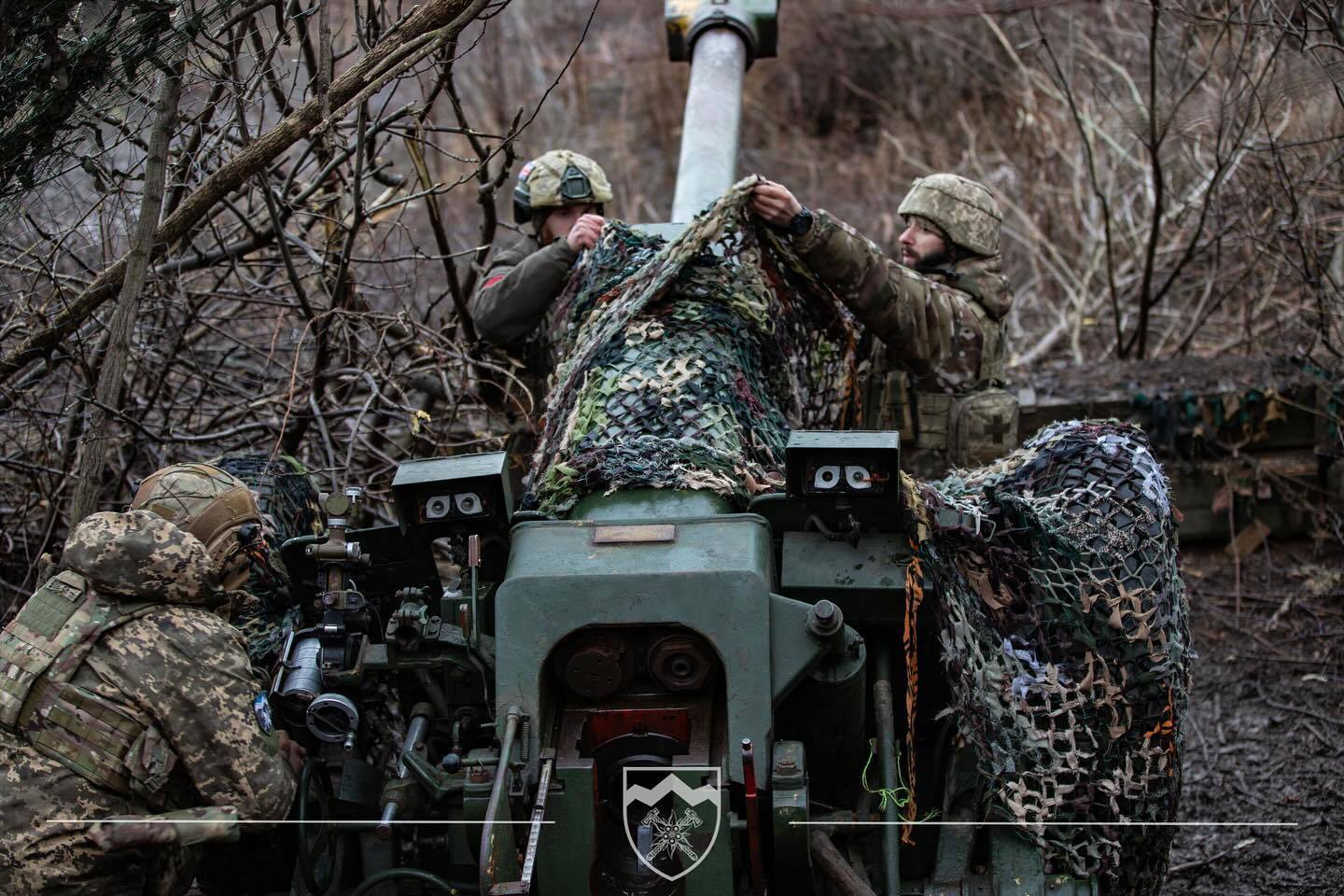 Завдяки їм ворог лягає в землю: у ЗСУ показали роботу артилерії 10-ї гірсько-штурмової бригади. Фото
