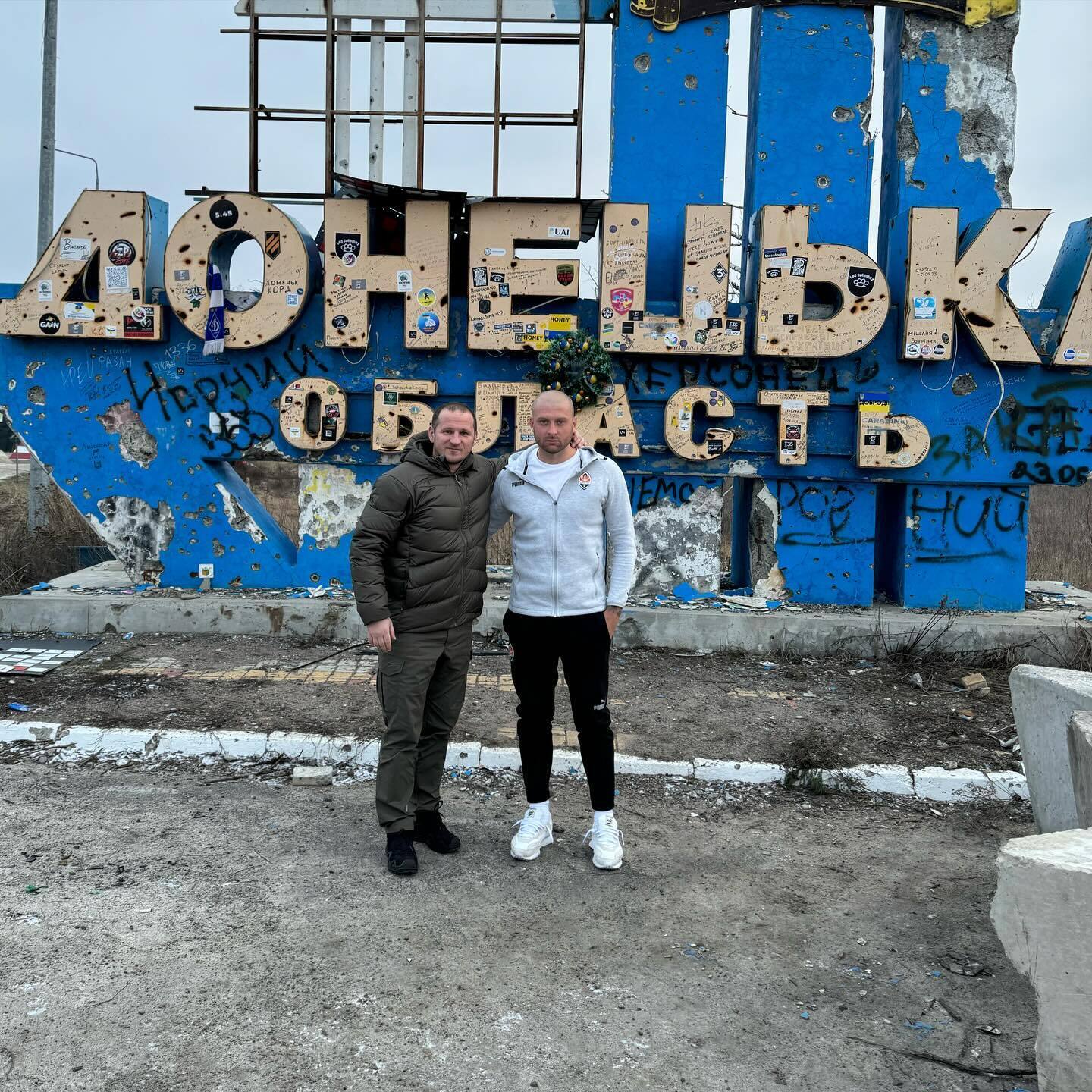 "Ярик "на измене". Алиев показал лицо Ракицкого во время поездки в Донецкую область и вызвал бурную реакцию у болельщиков