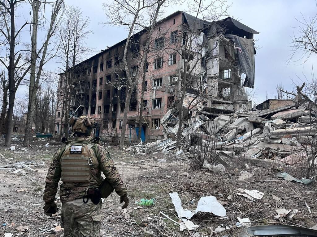 Окупанти завдали ударів по житловій забудові Авдіївки: чоловік загинув на місці, жінка отримала поранення. Фото