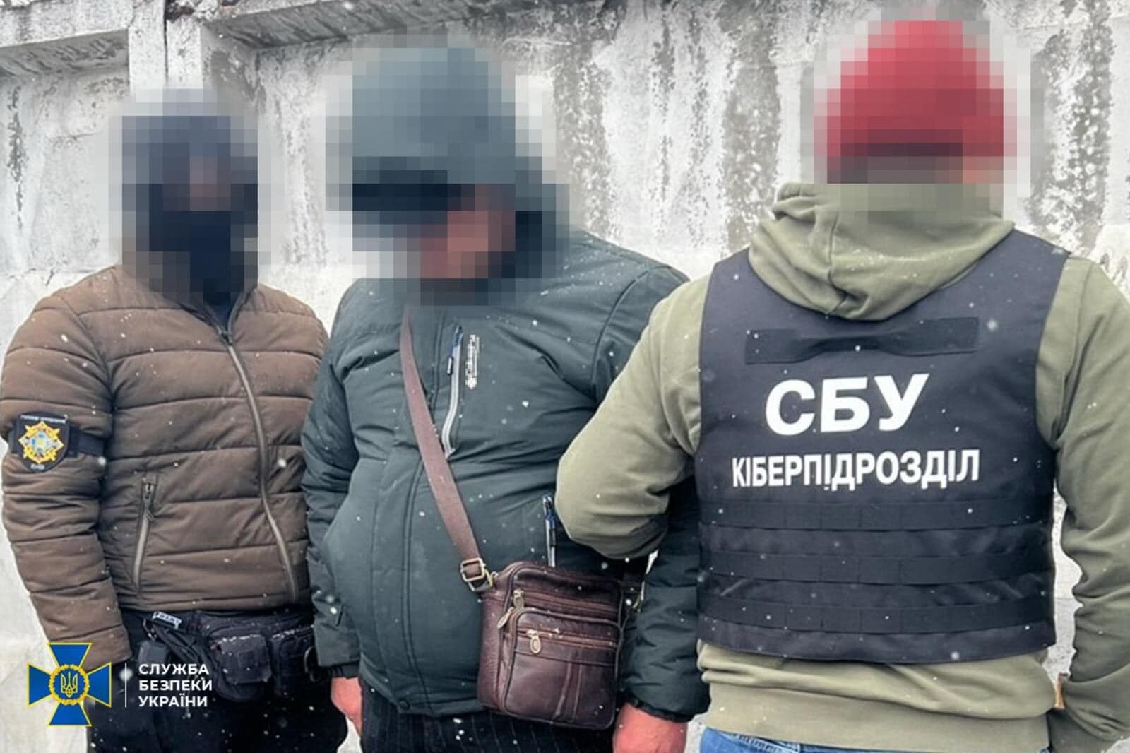 Шпионил за военными и готовил удары по энергообъектам Киева: СБУ задержала агента ФСБ. Фото и видео