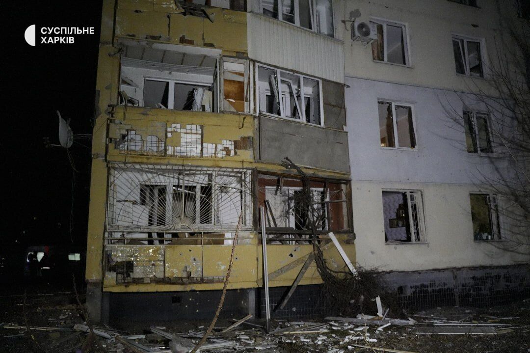 Росія атакувала Харків "Шахедами": є влучання у житлову зону, спалахнула пожежа. Фото і відео
