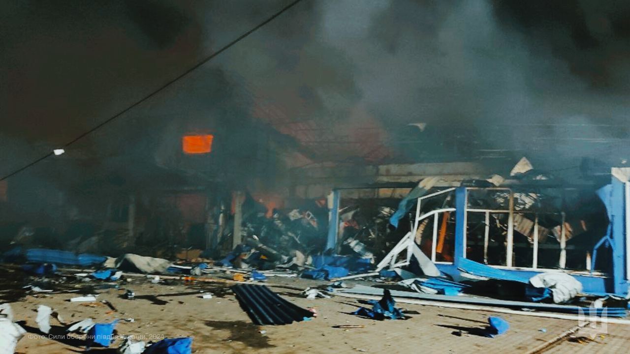 Окупанти вночі атакували дронами південь України, на Миколаївщині є приліт і постраждалий. Фото 