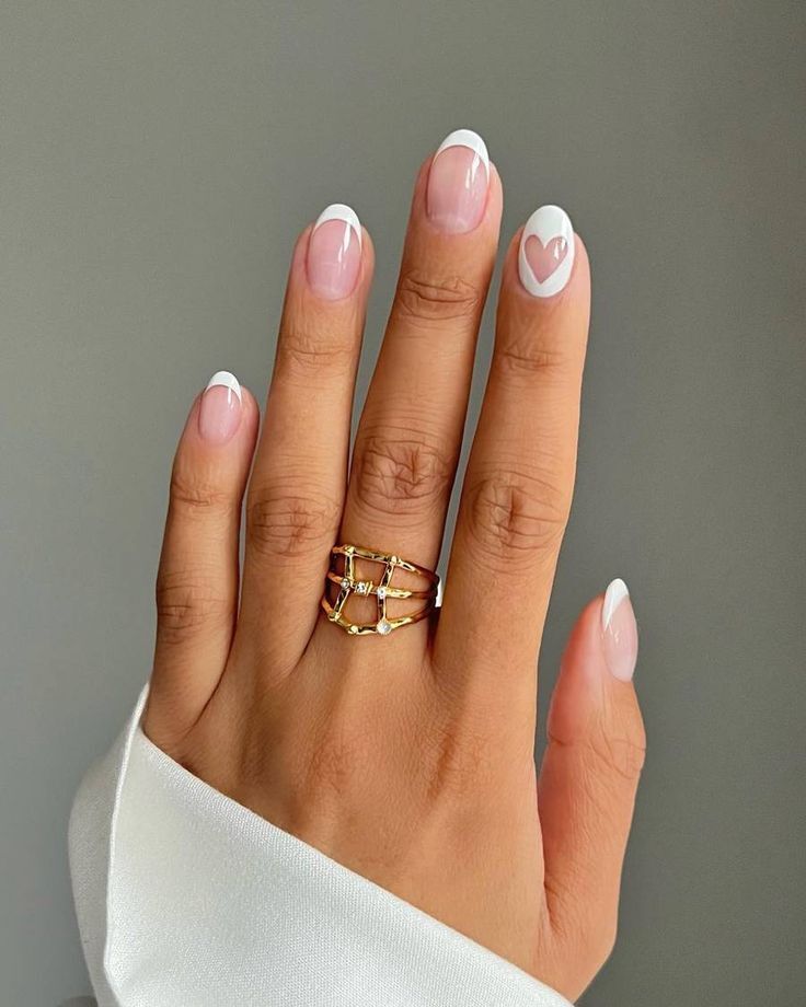 Манікюр з сердечками: 14 красивих дизайнів нігтів на День святого Валентина