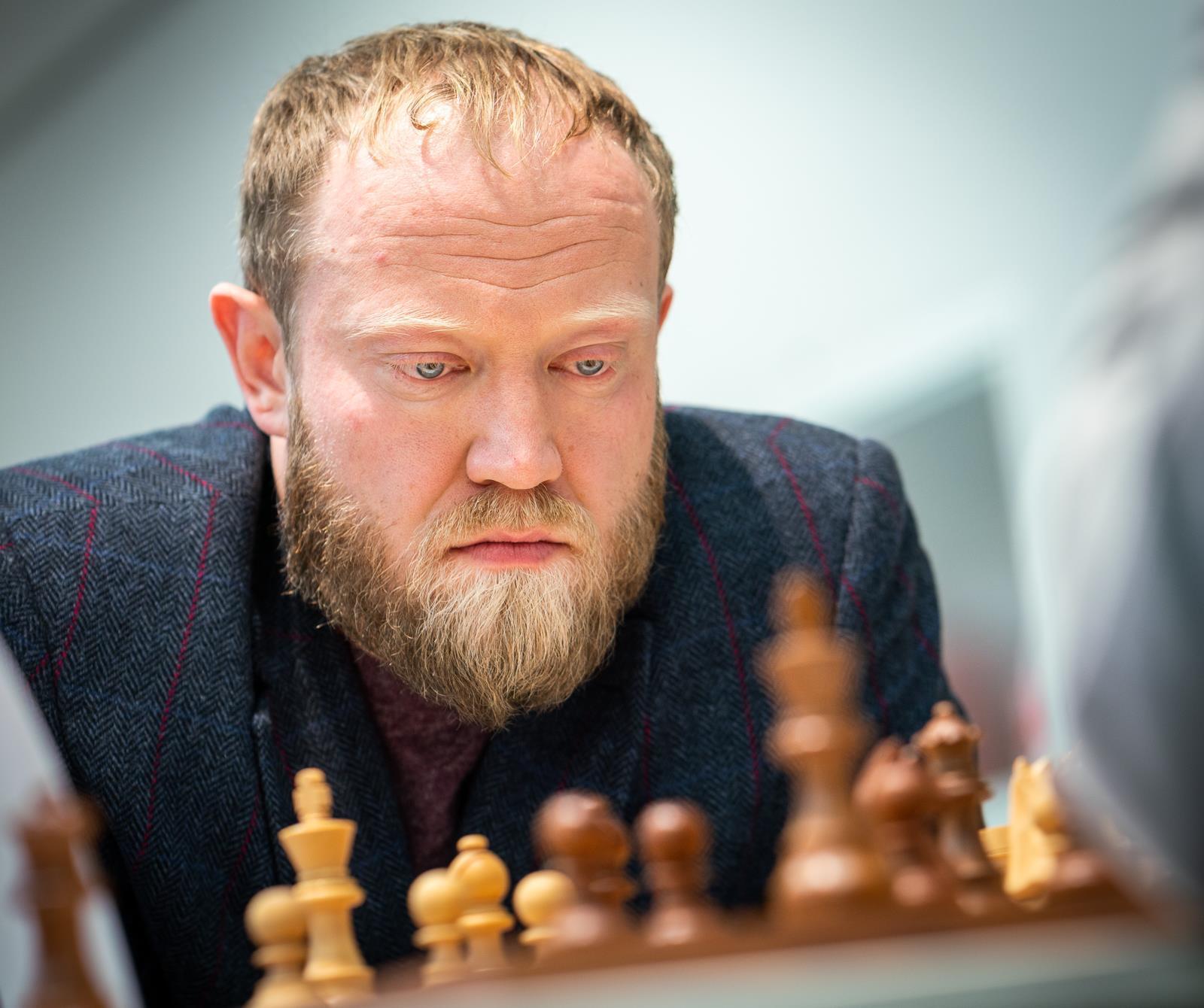 "Мне запрещается": российский шахматист отреагировал на отказ поляка пожать ему руку на ЧМ
