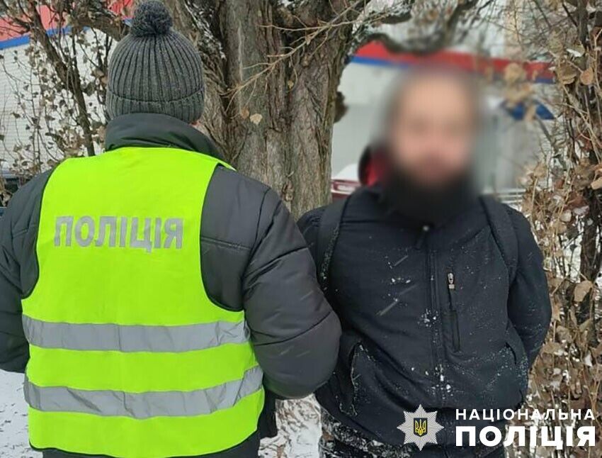 Зарезал и забрал золотые украшения: в Киеве задержали иностранца, подозреваемого в убийстве продавщицы цветов. Фото и видео