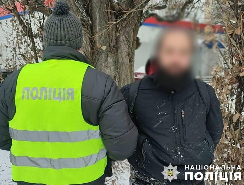 Зарізав та забрав золоті прикраси: у Києві затримали іноземця, підозрюваного в убивстві продавчині квітів. Фото і відео