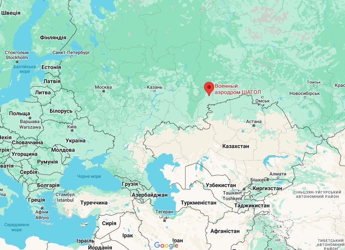 Минус один: в ГУР показали кадры горящего бомбардировщика Су-34 на аэродроме в Челябинске. Видео