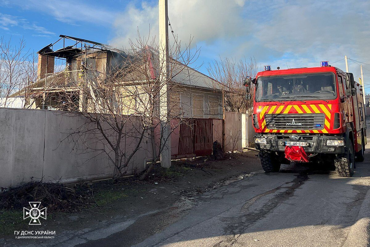 Россияне атаковали Никополь: ударный беспилотник попал в жилой дом. Фото