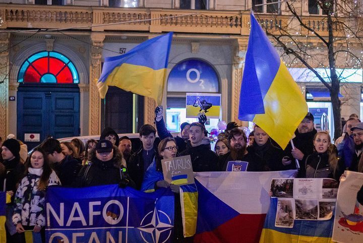 Зачем украинцам ходить на митинги за границей, в то время как мир считает, что это "не их" война. 5 причин