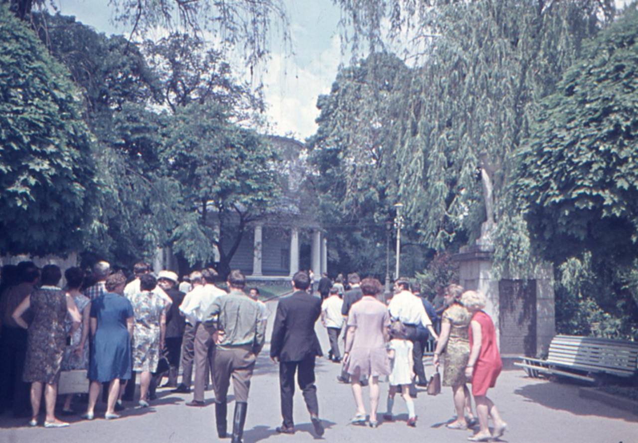 Місця, які важко не впізнати: у мережі показали, який вигляд мав центр Києва у 1970-х роках. Архівні фото