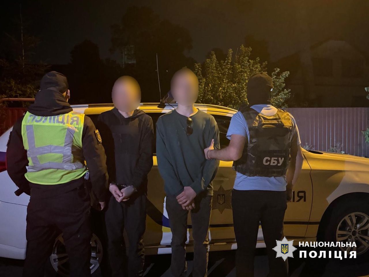 Подожгли оборудование железной дороги по заказу врага: в Киевской области задержали рецидивиста и его сообщника-подростка. Фото и видео