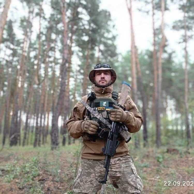 Вивозив поранених: окупанти вбили футбольного тренера, коли він рятував життя побратимів