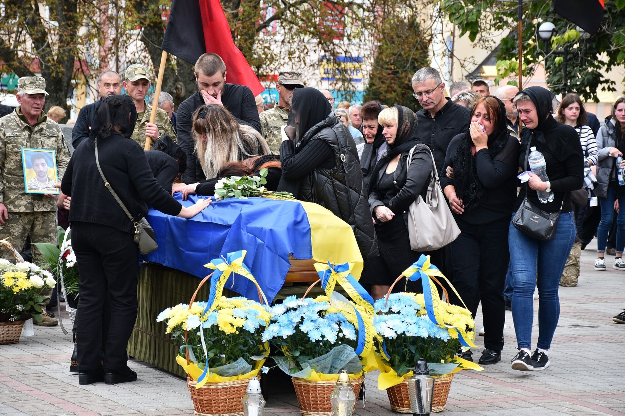 Єдиний син у батьків: у боях на Донеччині загинув 26-річний захисник із Прикарпаття. Фото 