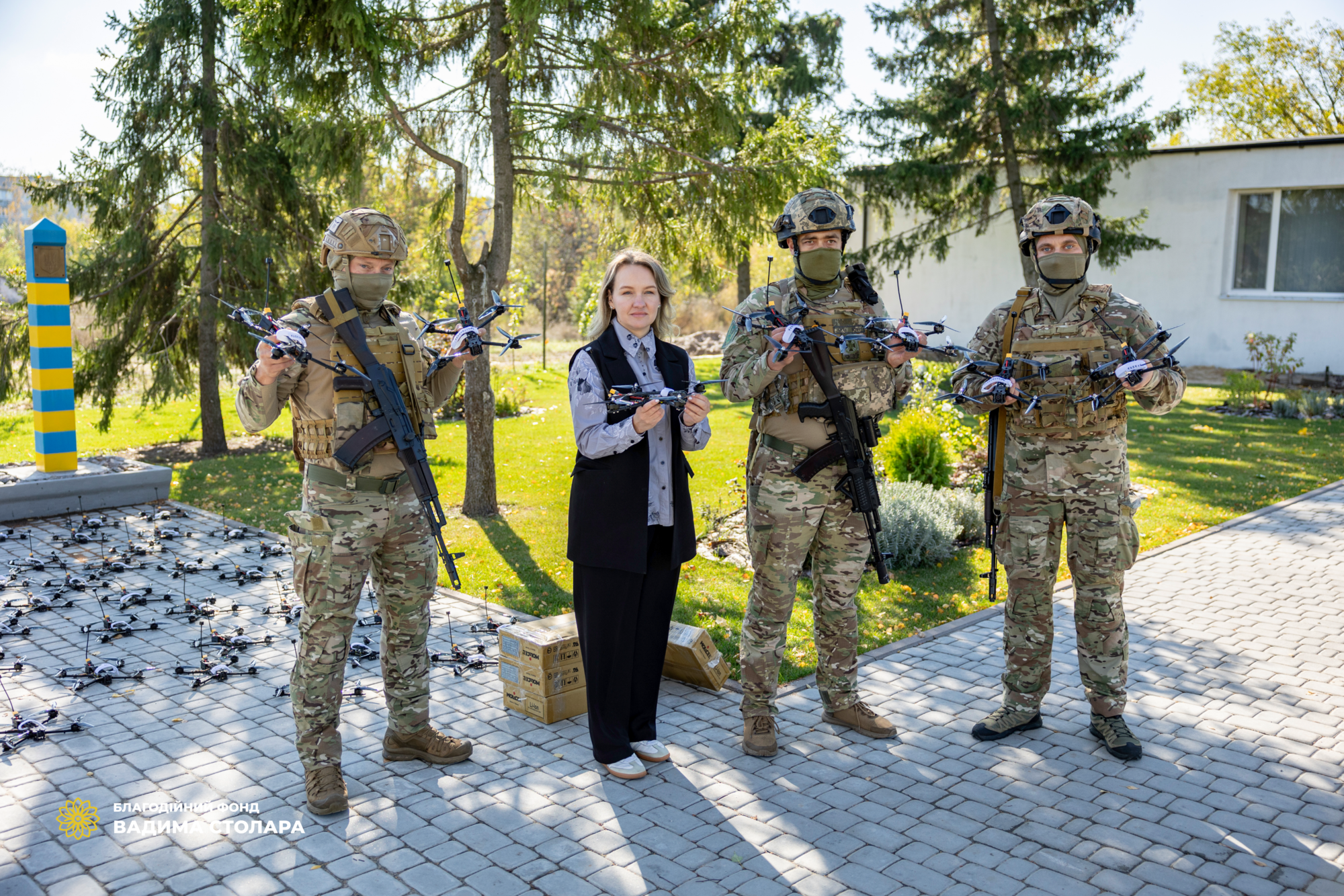 Прикордонникам передали ще 100 FPV-дронів від Фонду Вадима Столара