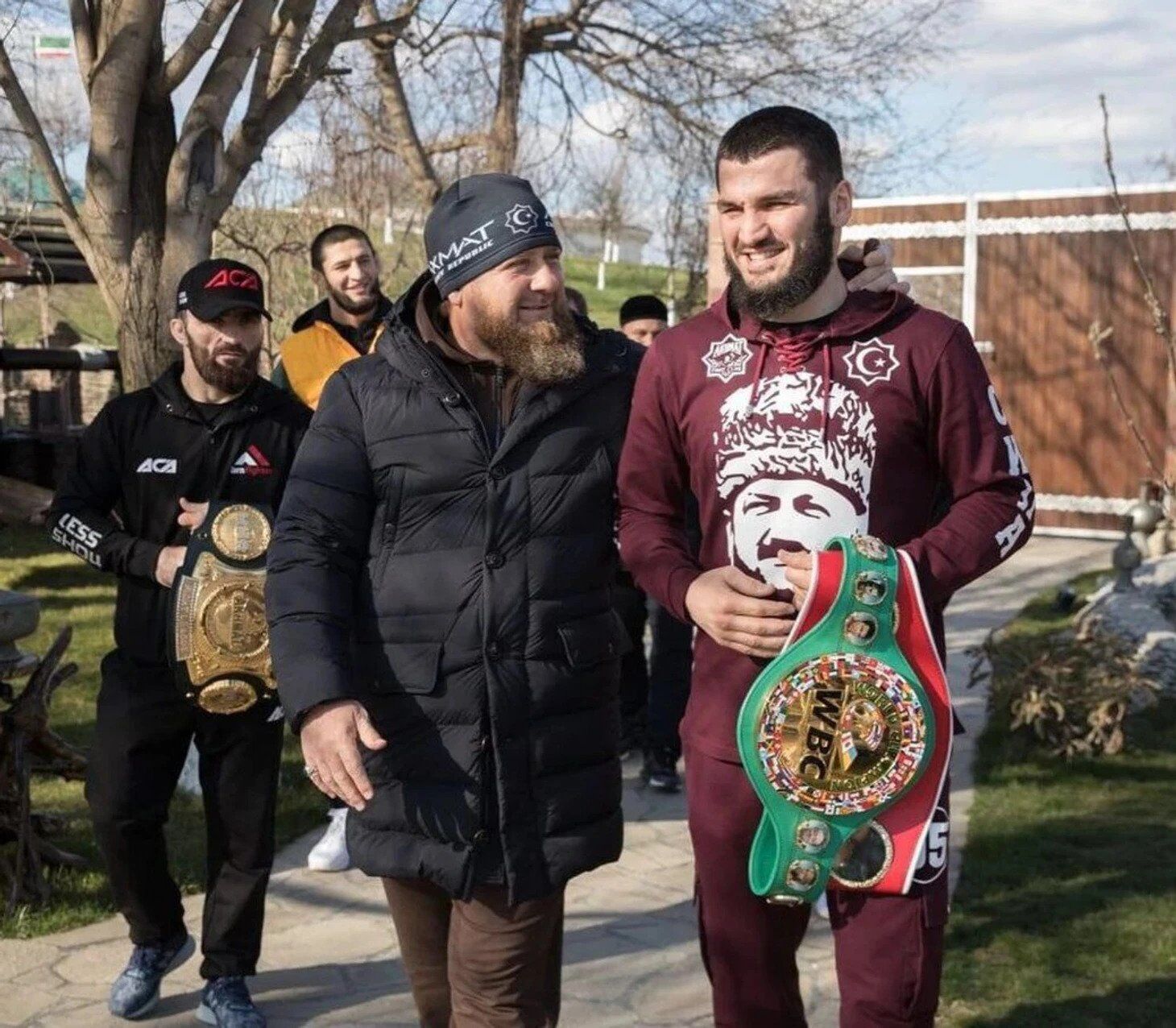 "Не люблю. Кажуть, що я йому заздрю": російський чемпіон і улюбленець Кадирова висловився про Усика