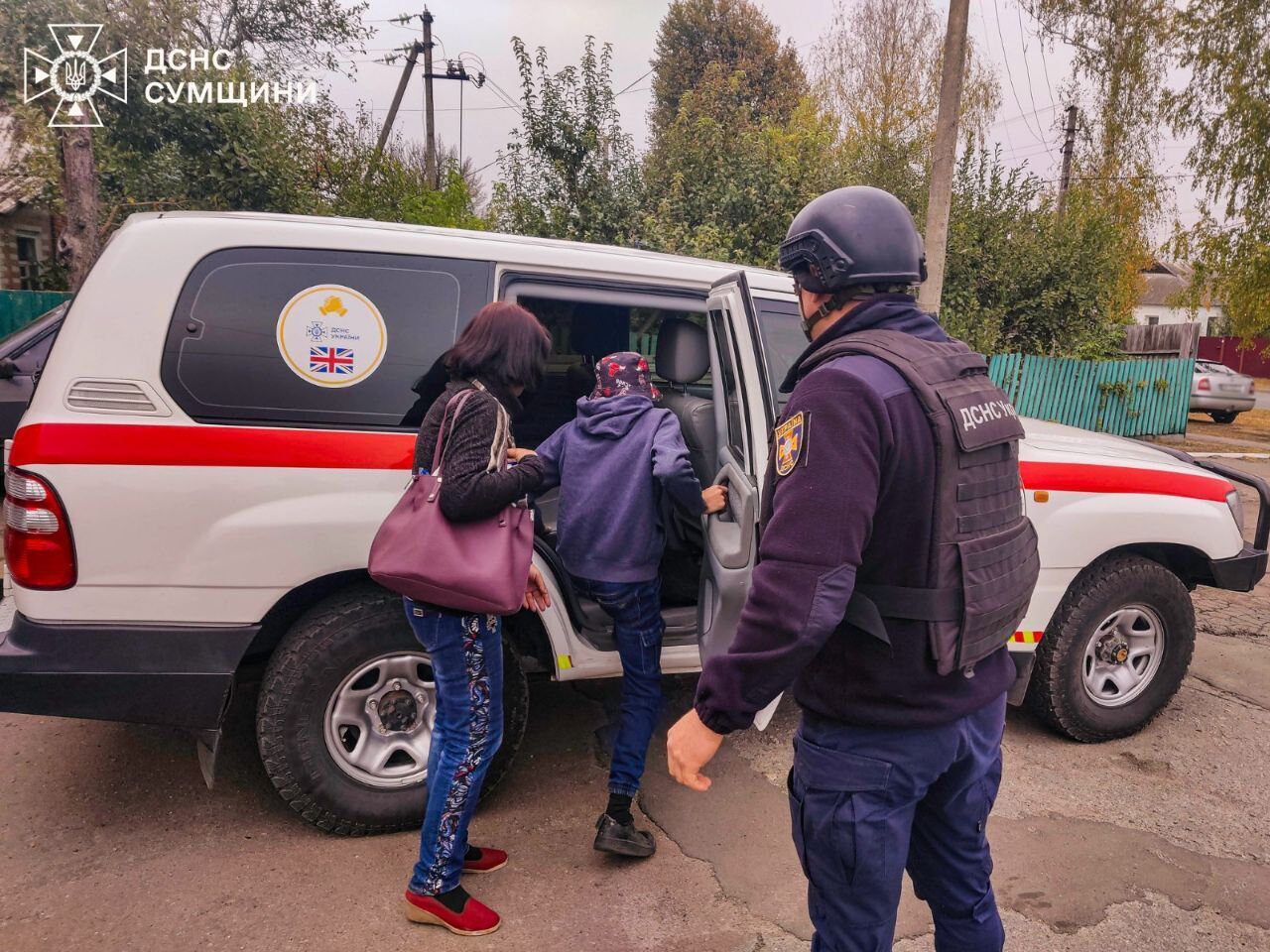 За тиждень із прикордоння Сумщини евакуювали понад 140 дітей. Фото