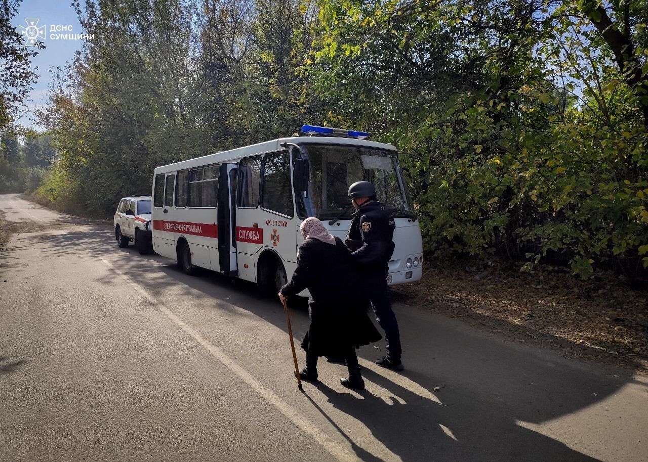 За неделю из приграничья Сумщины эвакуировали более 140 детей. Фото