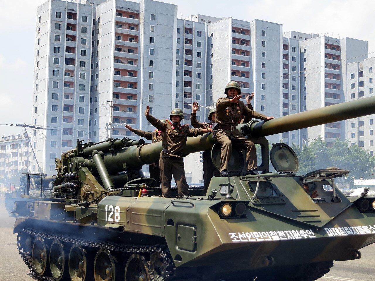 В Саратове российских военных начали учить на северокорейских САУ – "Атеш"