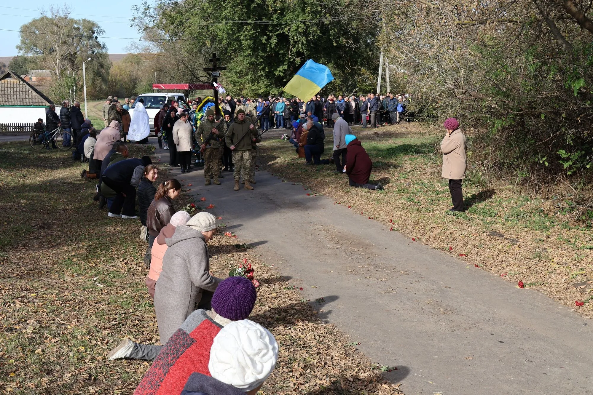 Йому назавжди буде 27: на Полтавщині попрощалися із захисником, який загинув у боях за Україну. Фото 