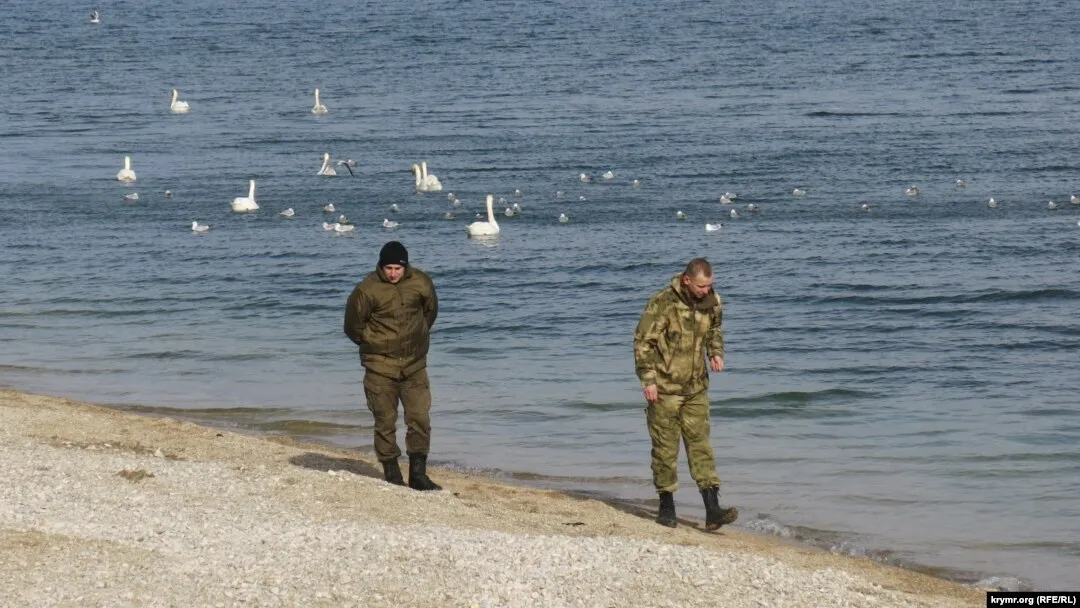 Молодь втікає з Криму через нудьгу та безгрошів'я: як змінилось життя на окупованому ворогом півострові