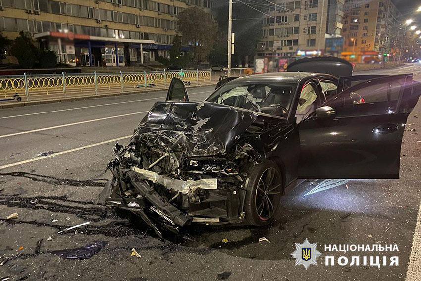 В центре Киева пьяный водитель BMW устроил ДТП с пострадавшим. Подробности и фото