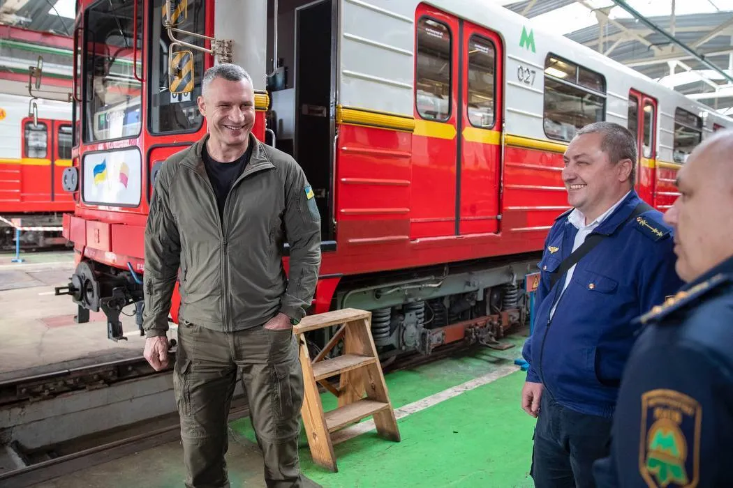 Кличко показав новий потяг метро, сформований з польських вагонів. Подробиці і фото