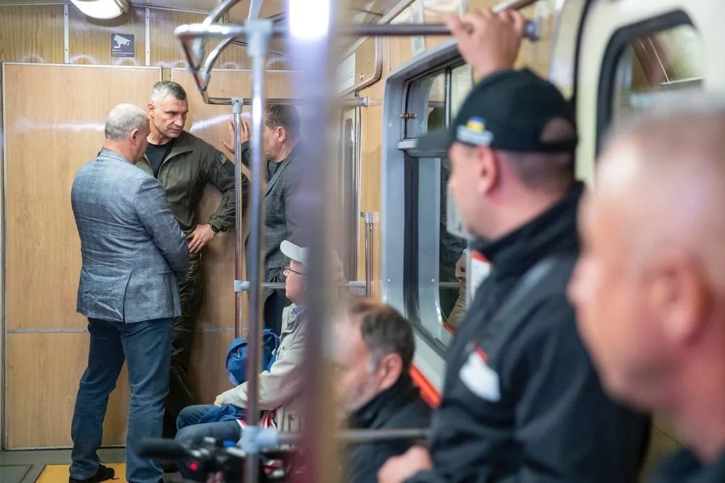 Кличко показав новий потяг метро, сформований з польських вагонів. Подробиці і фото