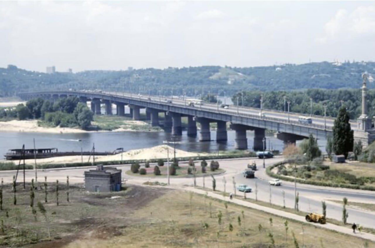 Вулиці не впізнати: у мережі показали, яким був Київ у 1970-х. Фото