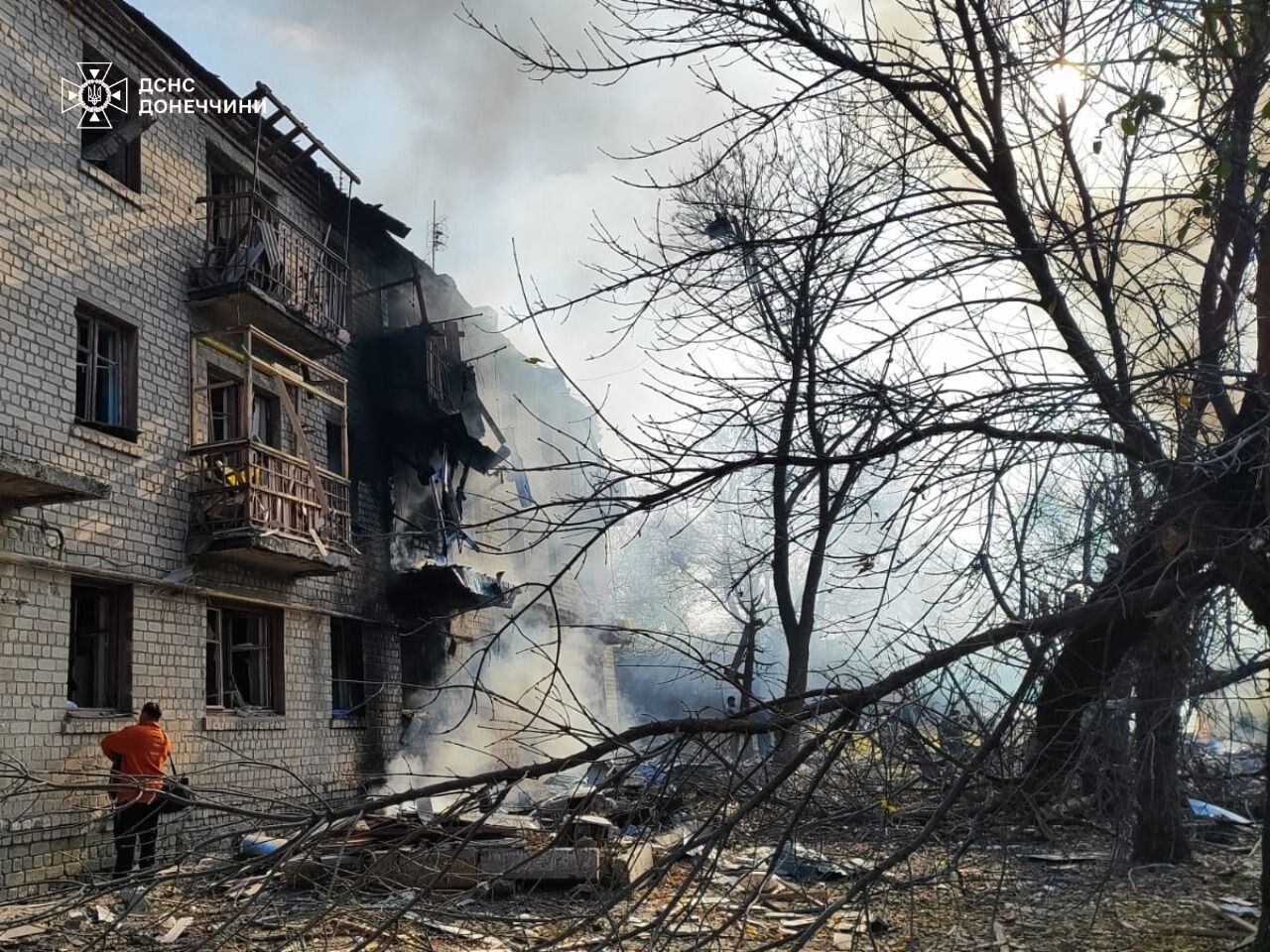 Окупанти вдарили по селищу Олексієво-Дружківка на Донеччині: серед постраждалих – діти. Фото 