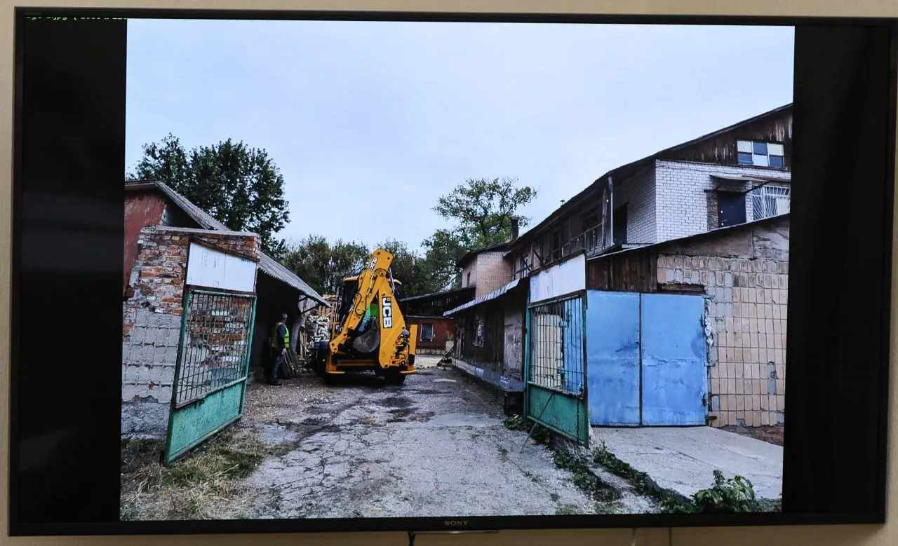 У Чернігові оголосили надзвичайну ситуацію: людей закликали зробити запаси води. Фото
