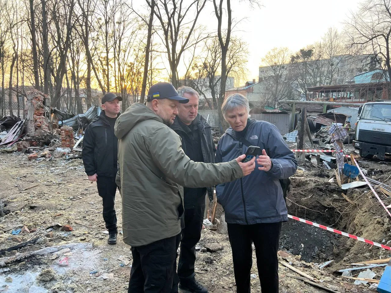 Окупанти вбивають військовополонених, руйнують міста та розраховують на катастрофу. Інтерв'ю з прокурором Харківської області Фільчаковим про воєнні злочини Росії