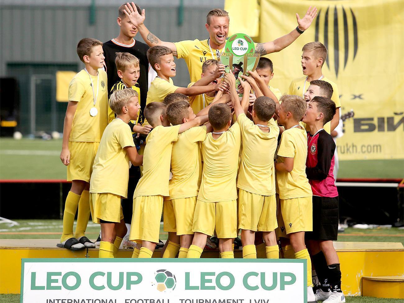 За крок до великого футболу: як Академія ФК "Рух" готує талановитих футболістів